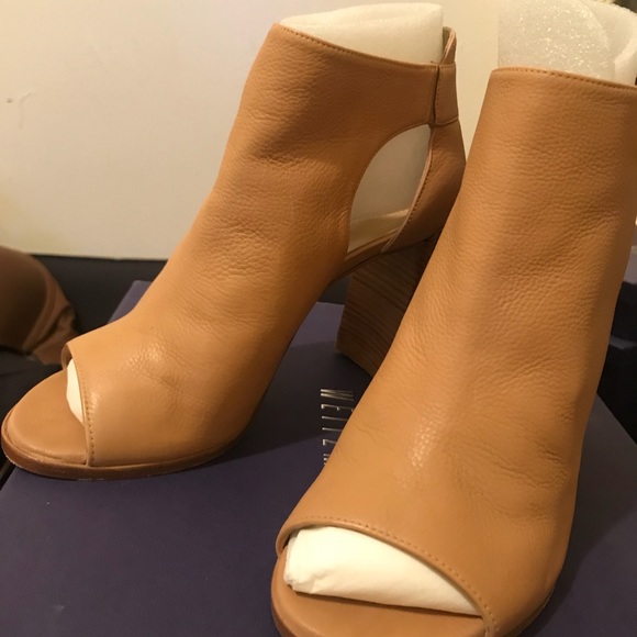 Stuart Weitzman Opendoor Bootie - Picture 7 of 8